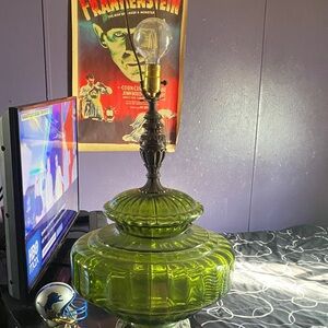 Elegant Green Glass Table Lamp